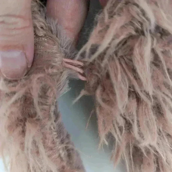 ELLIE KATE Sz S/M Faux Fur Vest. Dust Rose. Front Hook Closure. Open Front - Picture 7 of 11